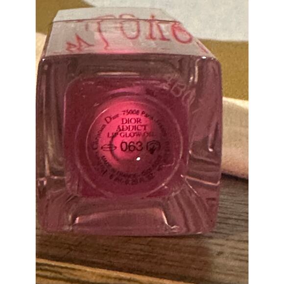 Dior Addict Lip Glow Oil - 063 PINK LILAC - Picture 2 of 2